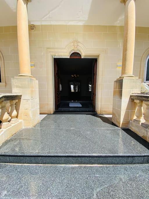 Velver Mansion, Malta - Luxury Villa With Pool Naxxar Buitenkant foto
